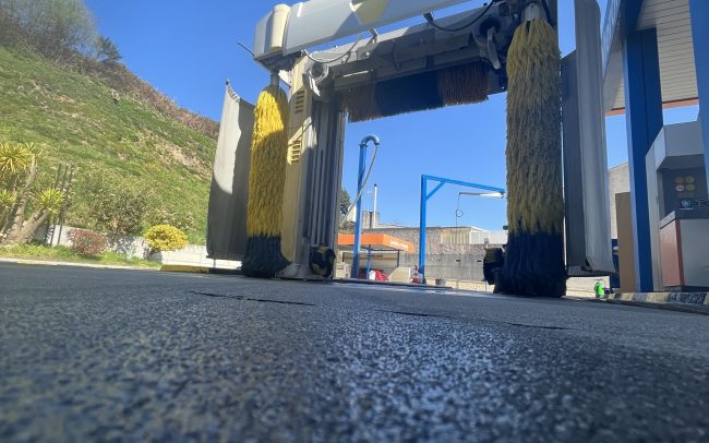 Túnel de lavado de vehículos del área de servicio Maceiroa en A Coruña